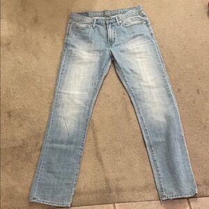 American Eagle Outfitters Men's Faded Blue Straight Jeans